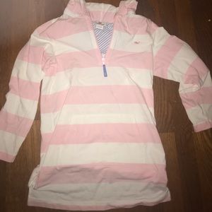 Vineyard vines hoodie